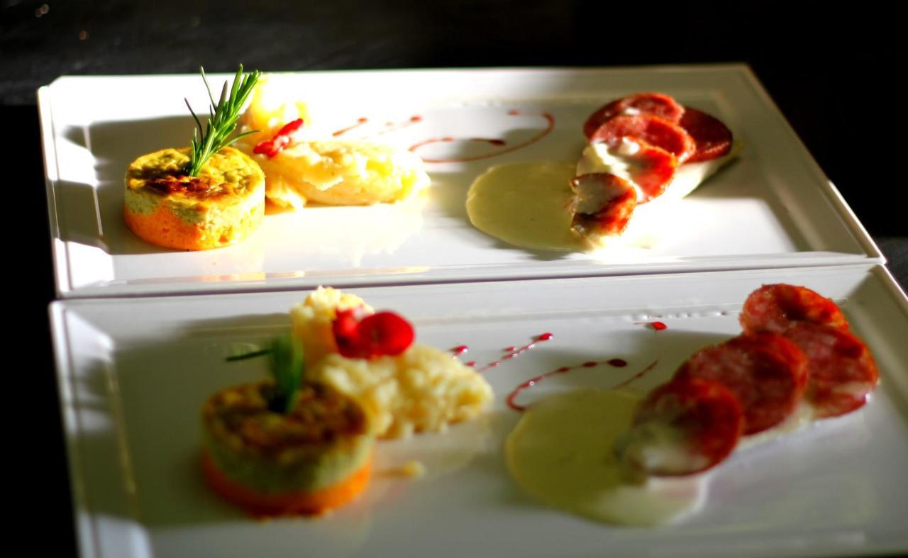 Cuiseaux Logis Hotel Restaurant & Pizzeria Vuillot מראה חיצוני תמונה