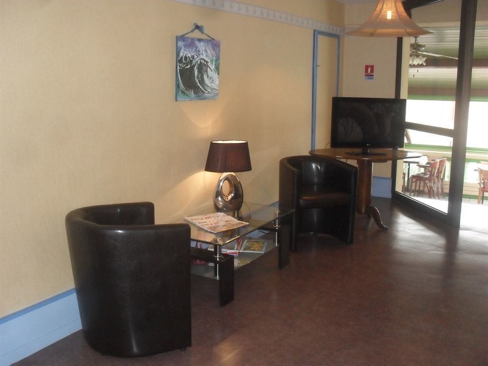 Cuiseaux Logis Hotel Restaurant & Pizzeria Vuillot מראה חיצוני תמונה