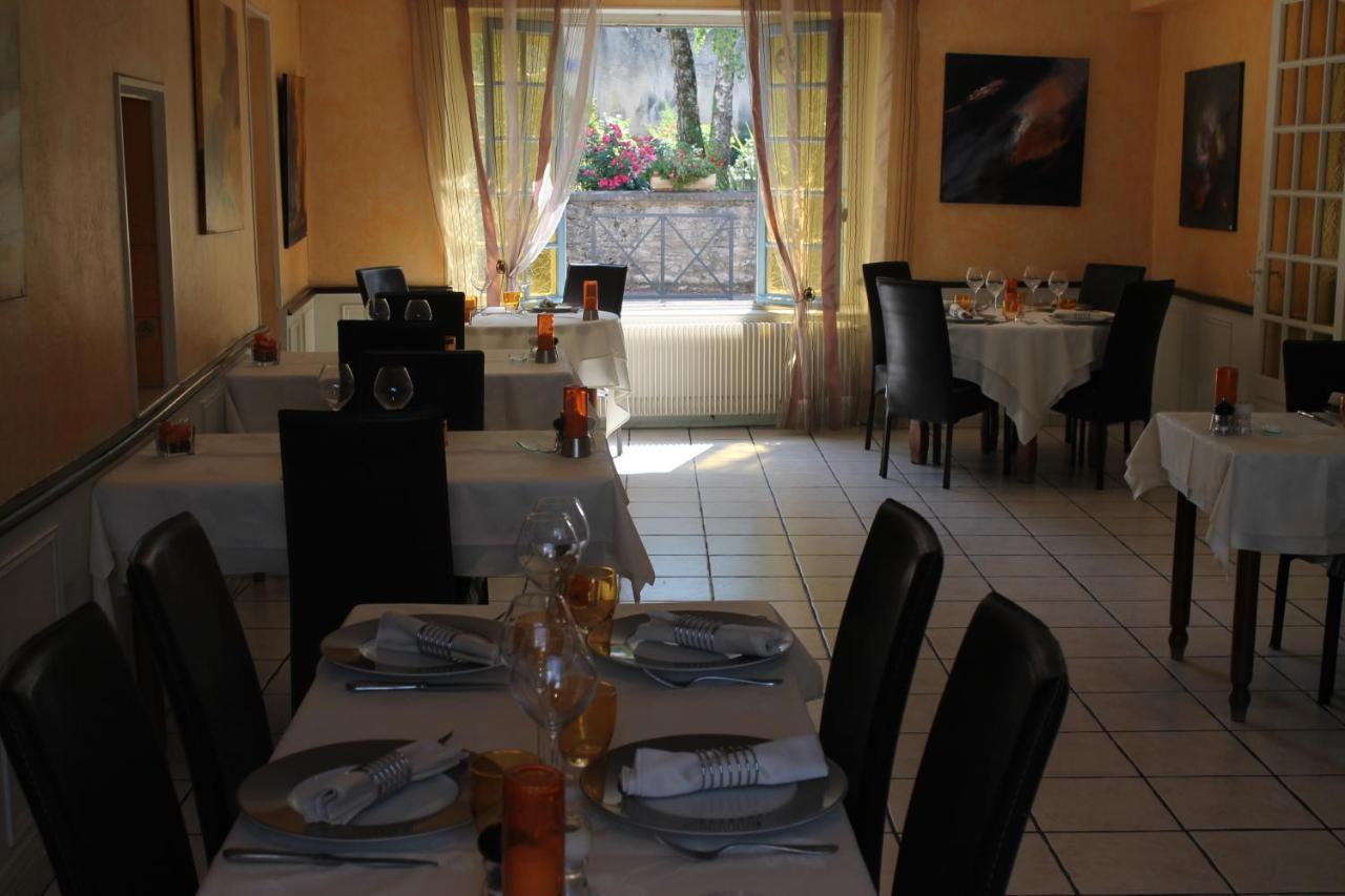 Cuiseaux Logis Hotel Restaurant & Pizzeria Vuillot מראה חיצוני תמונה
